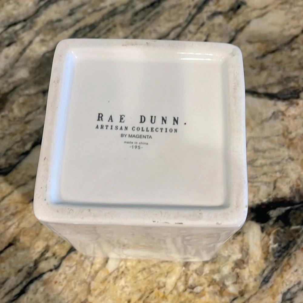 Rae Dunn “hello gorgeous” makeup brush holder